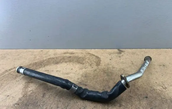 BMW 7 F01 F02 F03 F04 EGR valve line/pipe/hose 11717823991 7823991 11717805448