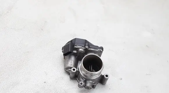 Volkswagen Tiguan Throttle valve 03L128063R 2211110137 A2C31762900