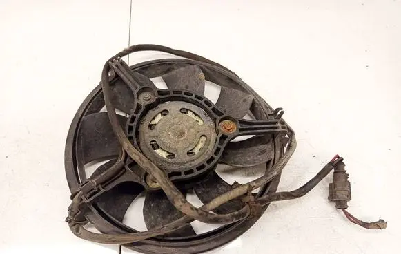 Skoda Superb B5 (3U) Radiator cooling fan shroud 