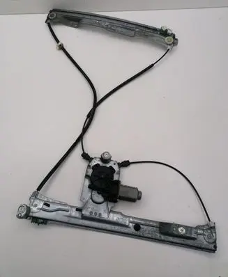 Renault Clio III Front door window regulator with motor 297444C