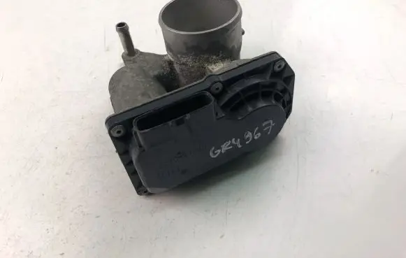 Toyota Yaris Throttle valve 2203047040