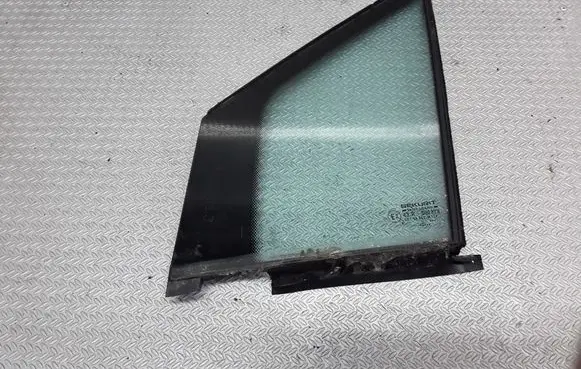 Fiat Ulysse Front door vent window glass four-door 