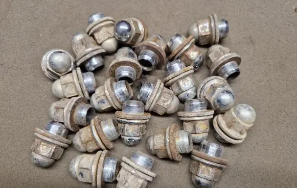 Nuts/bolts