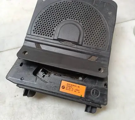 BMW M4 F82 F83 Subwoofer speaker 9210151 20117311
