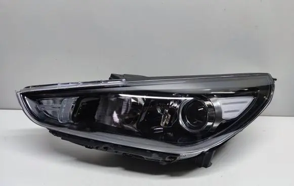 Hyundai i30 Headlight/headlamp 92101G4060