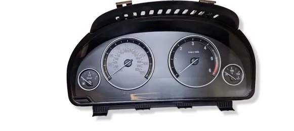 BMW 5 F10 F11 Speedometer (instrument cluster) 9276649