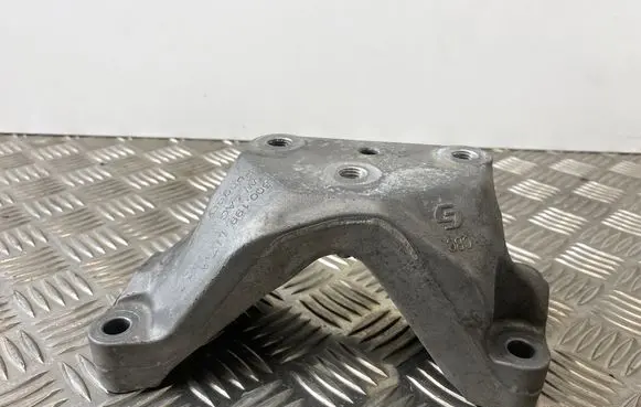 Audi A3 8Y Gearbox mounting bracket 3Q0199117A