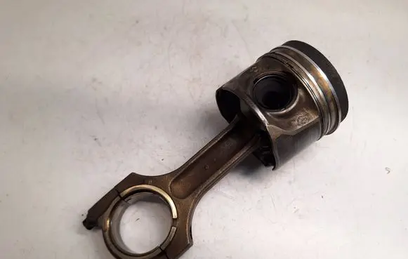 BMW X3 E83 Piston with connecting rod 11257799883