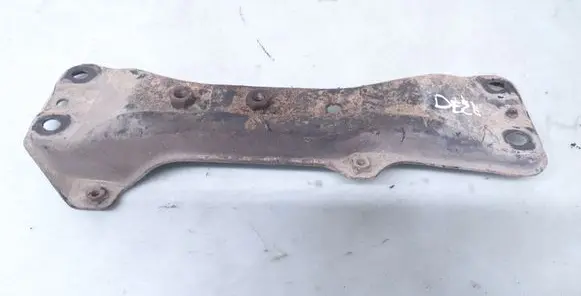 Subaru Legacy Gearbox mounting bracket