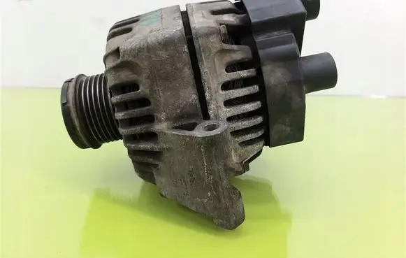 Fiat Grande Punto Generator/alternator 51784845
