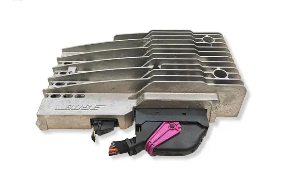 Audi TT TTS Mk2 Sound amplifier 8J0035223C 500010005 290076005