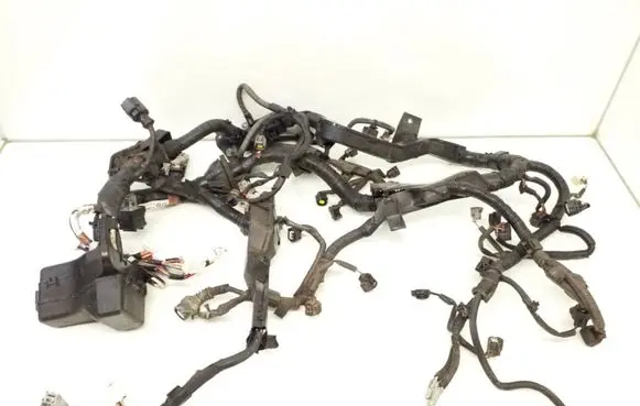 Toyota Avensis T250 Engine installation wiring loom 8212105890 82121CT05890
