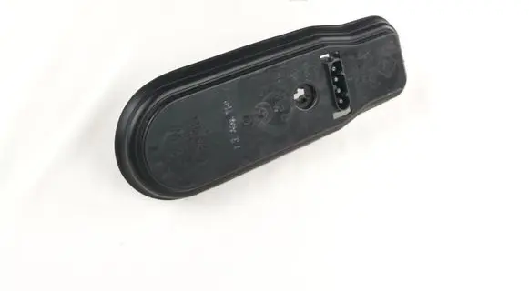 BMW 5 E39 Tail light bulb cover holder 393440 8371324