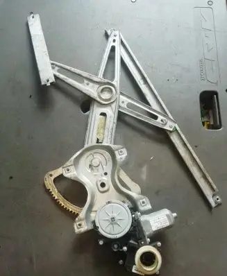 Toyota Corolla E140 E150 Front door window regulator with motor 8572002230C 966225103