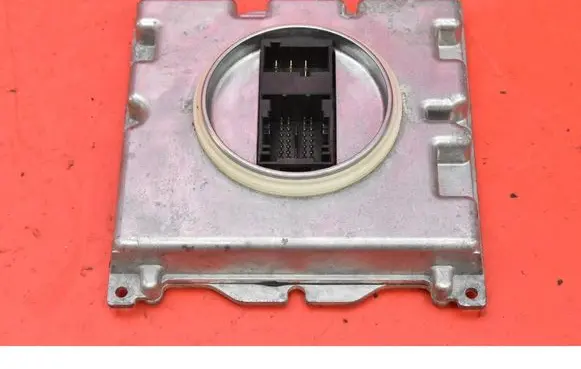 Opel Insignia A Voltage converter/converter module 39102898