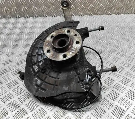 Maserati Ghibli Front wheel hub 670039101