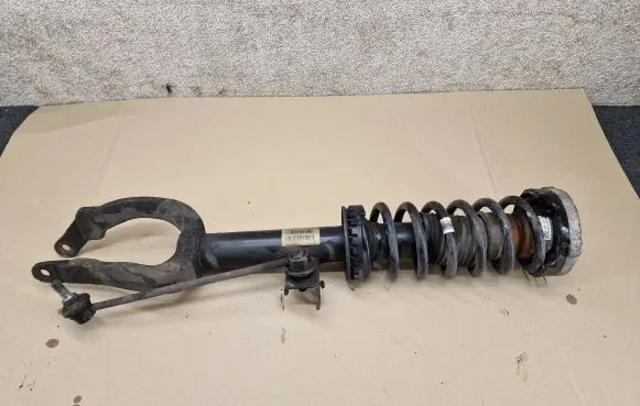 BMW 5 F10 F11 Front shock absorber with coil spring 6863665