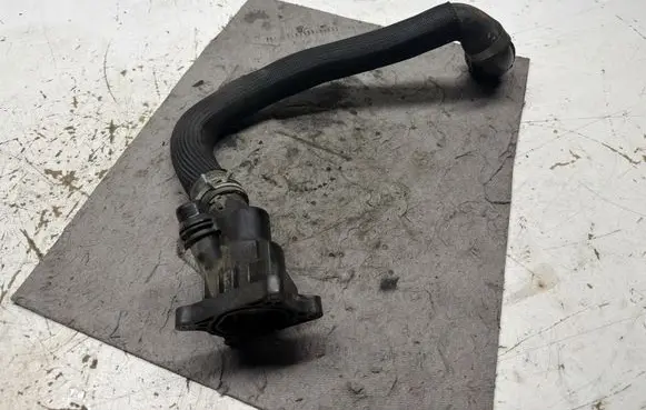 Volvo V60 Thermostat/thermostat housing 31293767