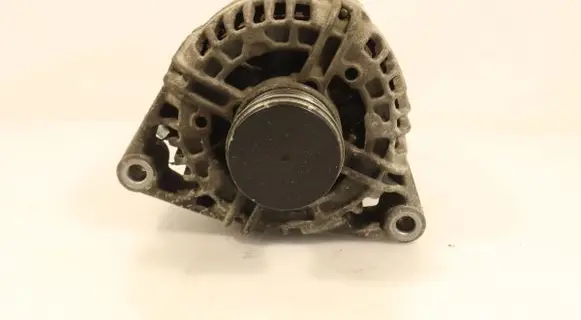 Opel Corsa D Generator/alternator 0124425087