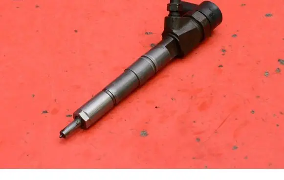 Alfa Romeo 159 Fuel injector 0445110391