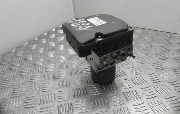 BMW 7 F01 F02 F03 F04 ABS Pump 6799048 VD16415