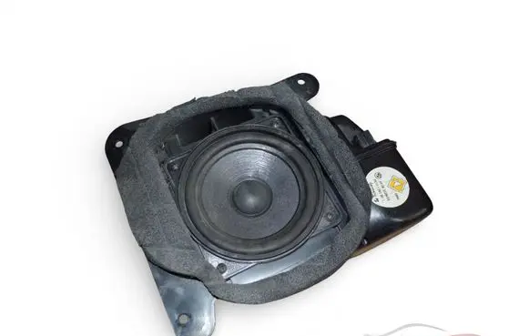 BMW 8 E31 Front door speaker 65131383391 1383391