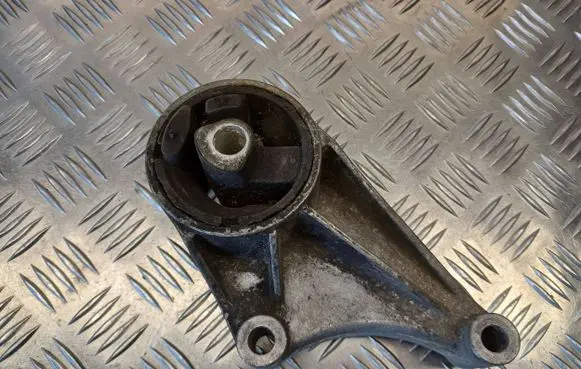 Opel Astra H Engine mount bracket V05457 2105442