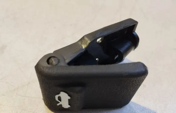 Engine bonnet (hood) release handle