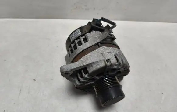 KIA Sportage Generator/alternator 373002B960 2622503