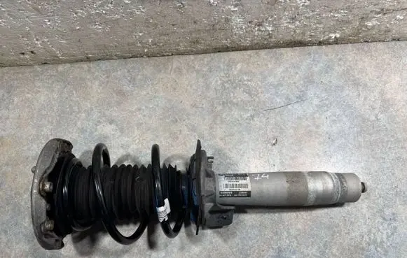 BMW M4 F82 F83 Front shock absorber with coil spring 2284788 31312284788