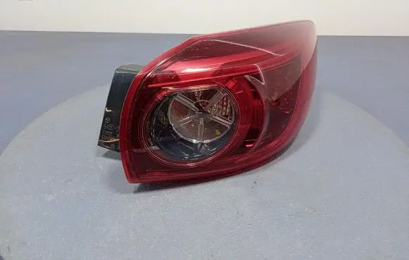Mazda 3 II Rear/tail lights B45D51150