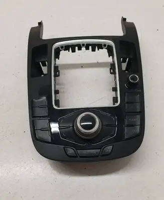 Head unit multimedia control