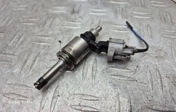 Nissan Qashqai Fuel injector H8201141604 4350R 05R16