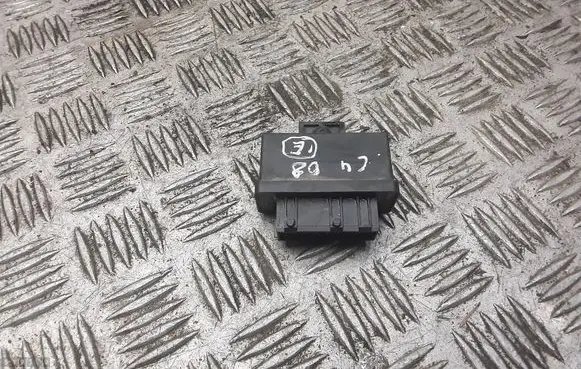 Citroen C4 I Fuel pump relay 240107