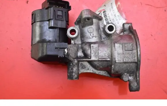 Peugeot 508 RXH EGR valve 9681825280