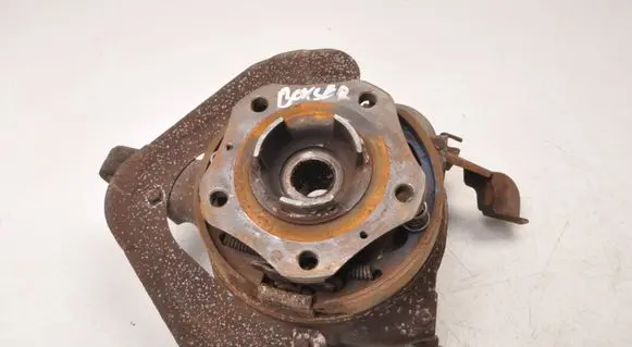 Porsche Boxster 987 Rear wheel hub spindle/knuckle 98733165806