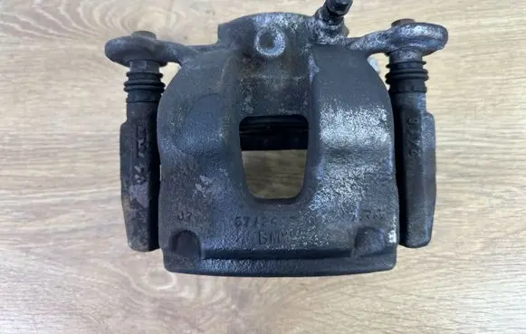 BMW X1 F48 F49 Front brake caliper 5724330