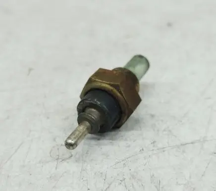 Mercedes-Benz E W124 Coolant temperature sensor 0055421017 A0055421017