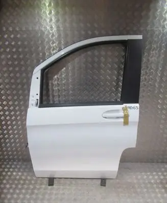 Mercedes-Benz Metris W447 Front door 