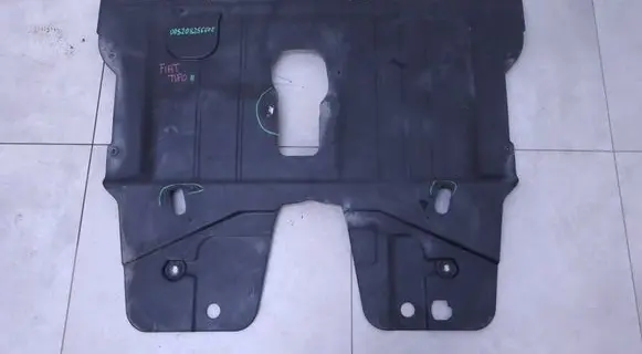 Fiat Tipo Engine splash shield/under tray 00520825660E