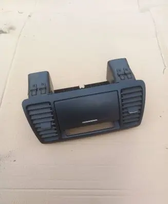 Subaru Outback Dash center air vent grill 6612A603A