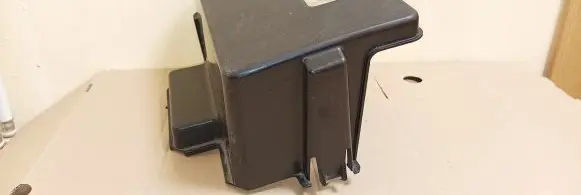 Ford Focus Battery box tray cover/lid 98AB10A659BG CIURA