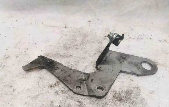 Mercedes-Benz B W246 W242 Other engine bay part A6452230141 13T049