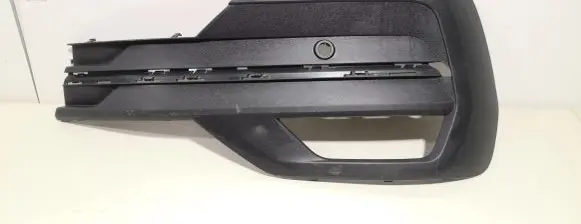 Volkswagen Transporter - Caravelle T6 Front fog light trim/grill 7LA807489