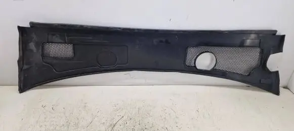 Audi A6 S6 C6 4F Wiper trim 4F1819447