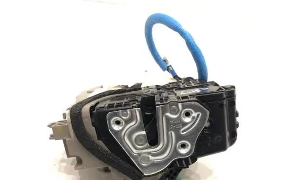 KIA Ceed Front door lock 81310-J7010