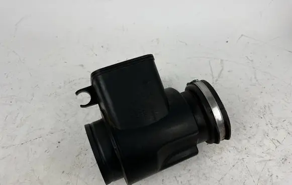 Audi Q7 4M Air intake duct part 06E129616C 0114404A 4013059A