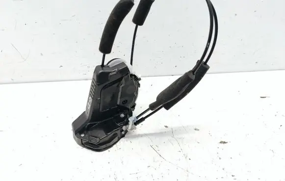 Subaru Outback (BS) Rear door lock T6014310 181211