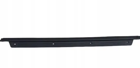 Suzuki Swift Cultus Front sill trim cover 7616160B005ES
