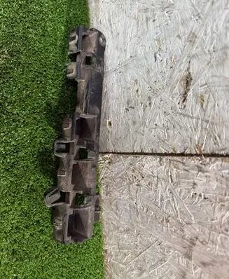 BMW 3 G20 G21 Sill supporting ledge 7428035
